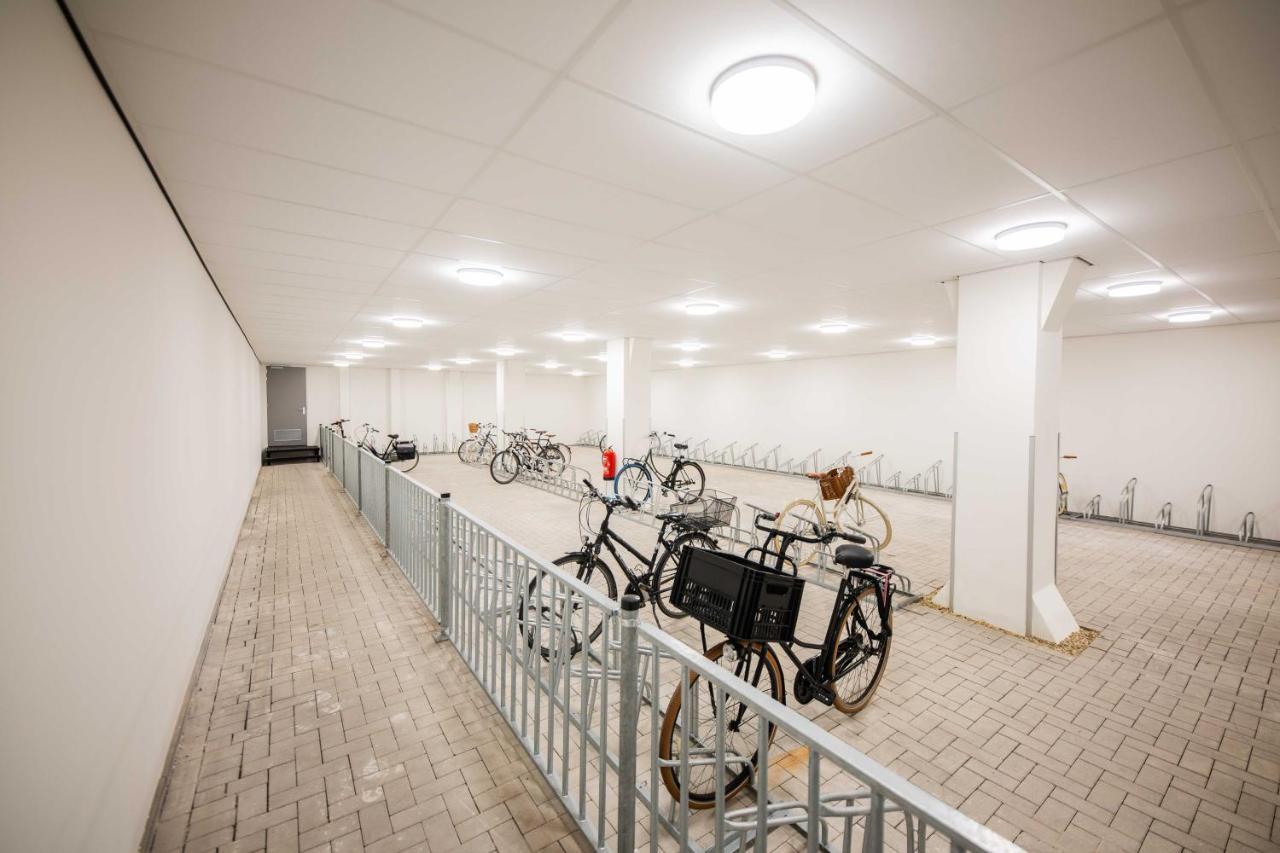 Prins Hendrikkade Ротердам Екстериор снимка